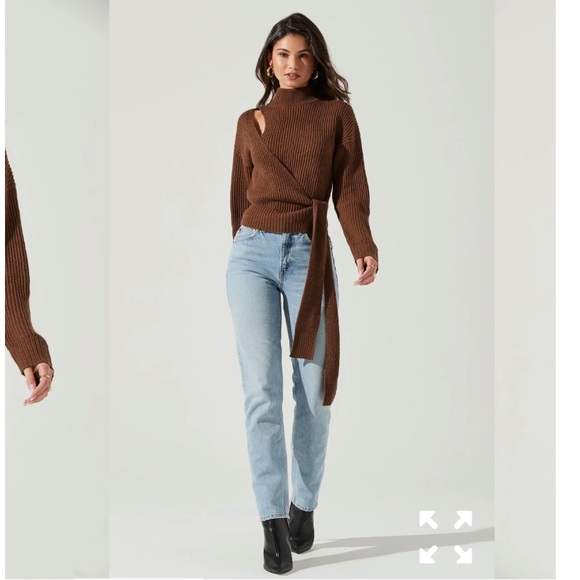 NWT ASTR SORA MOCK NECK CUTOUT TIE WAIST SWEATER - Picture 2 of 14